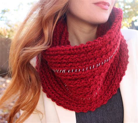 michael kors infinity scarf knitting pattern|11 Free Knitting Infinity Scarves Patterns .